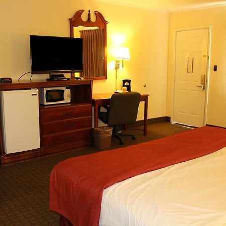 Killen Lake View Inn & Suites المظهر الخارجي الصورة